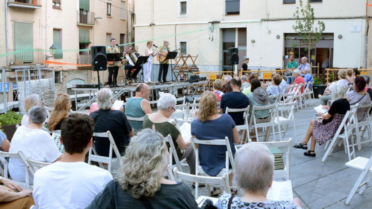 Festes del Carme amb força públic, malgrat la calorada | FOTO VERT