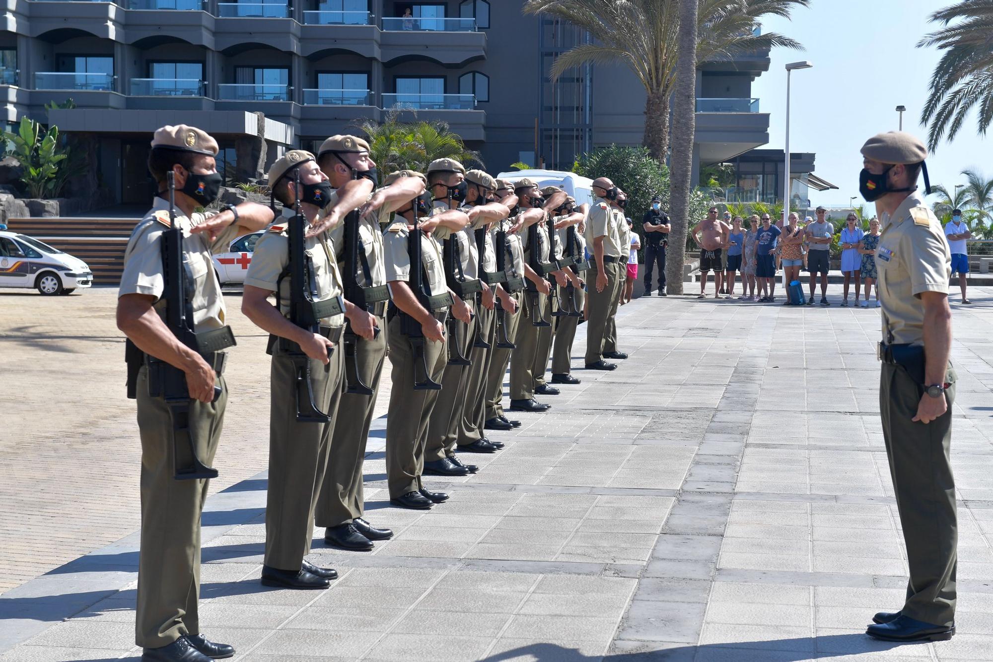 Acto de homenaje a los paracaidistas caídos en acto de servicio entre 1965 y 1979 en Maspalomas