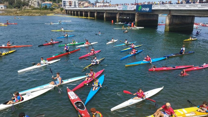Hay fiesta de Les Piragües para rato: la regata infantil del Mini Sella, con más de 400 palistas, demuestra que hay cantera
