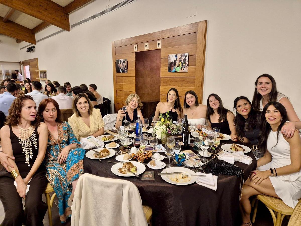 Una velada muy solidaria Una velada muy solidaria