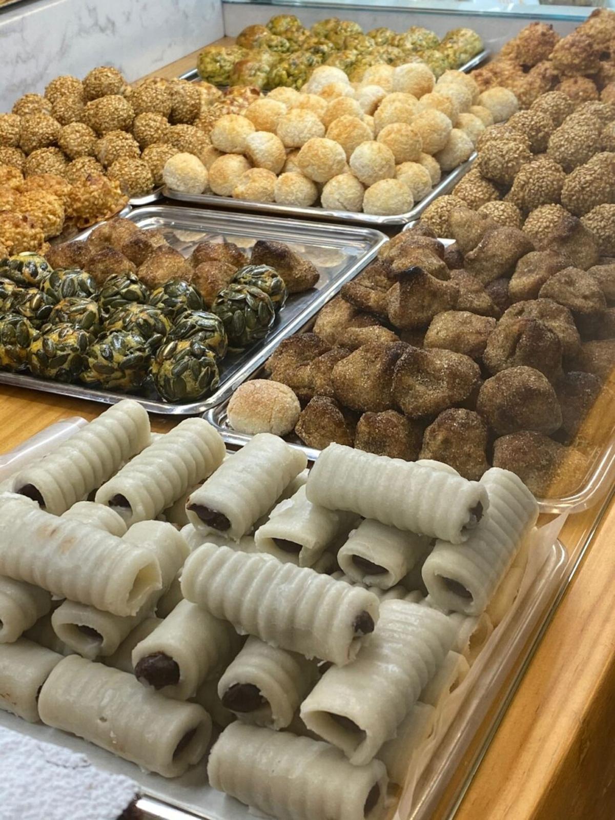 Dulces de Todos los Santos del Gremio de Panaderos.