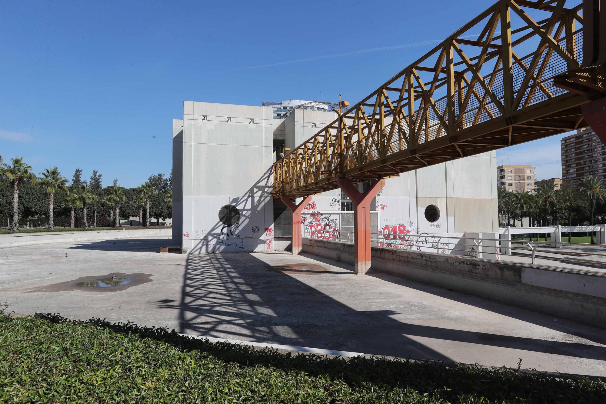 La Casa del Agua del jardín del Turia, en estado de abandono