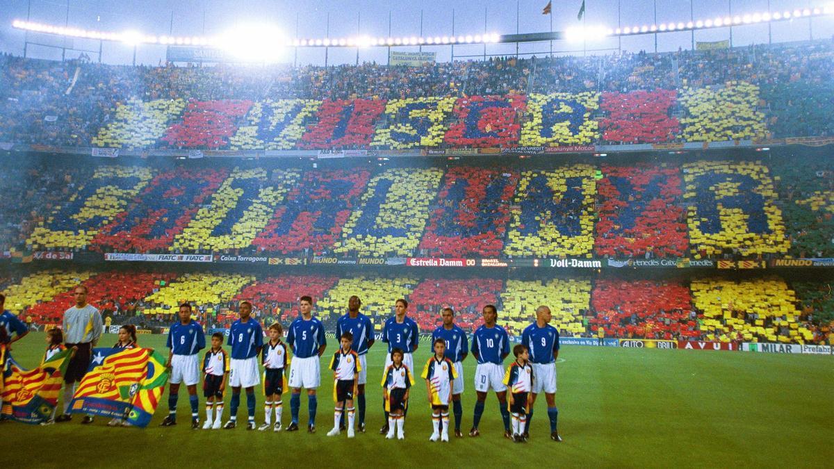 El Camp Nou lució un 'Visca Catalunya' enorme en un amistoso ante Brasil