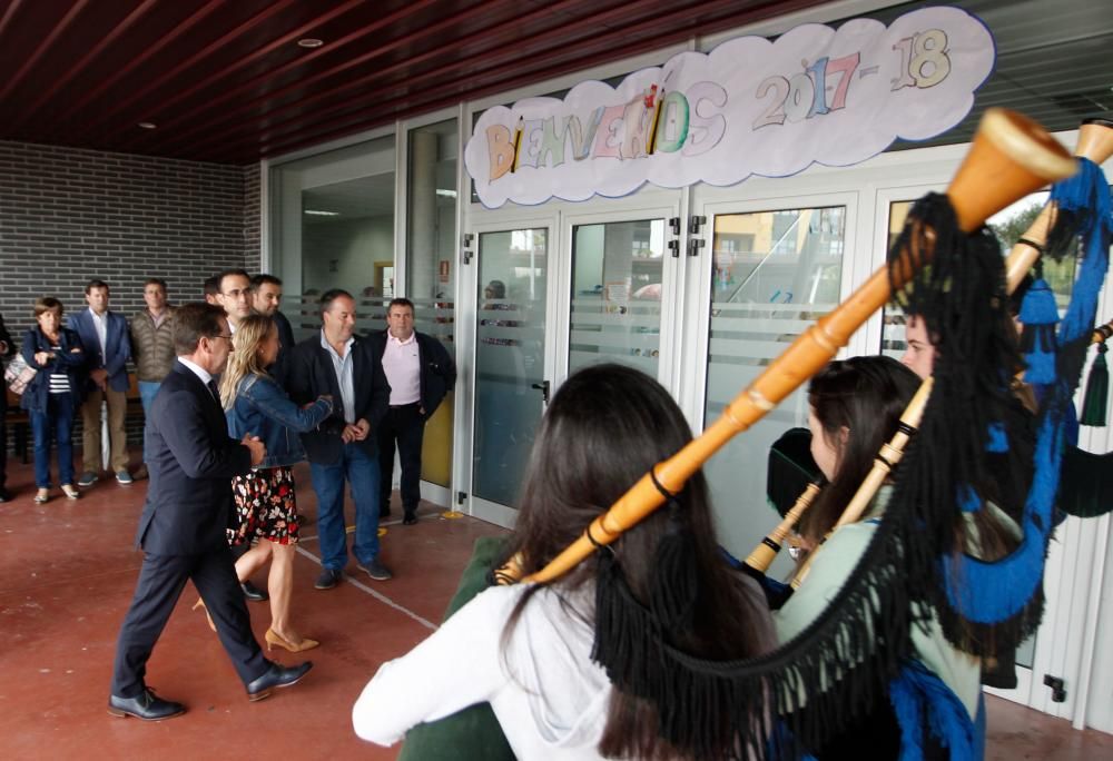 Inauguración del curso de Infantil y Primaria en Colombres