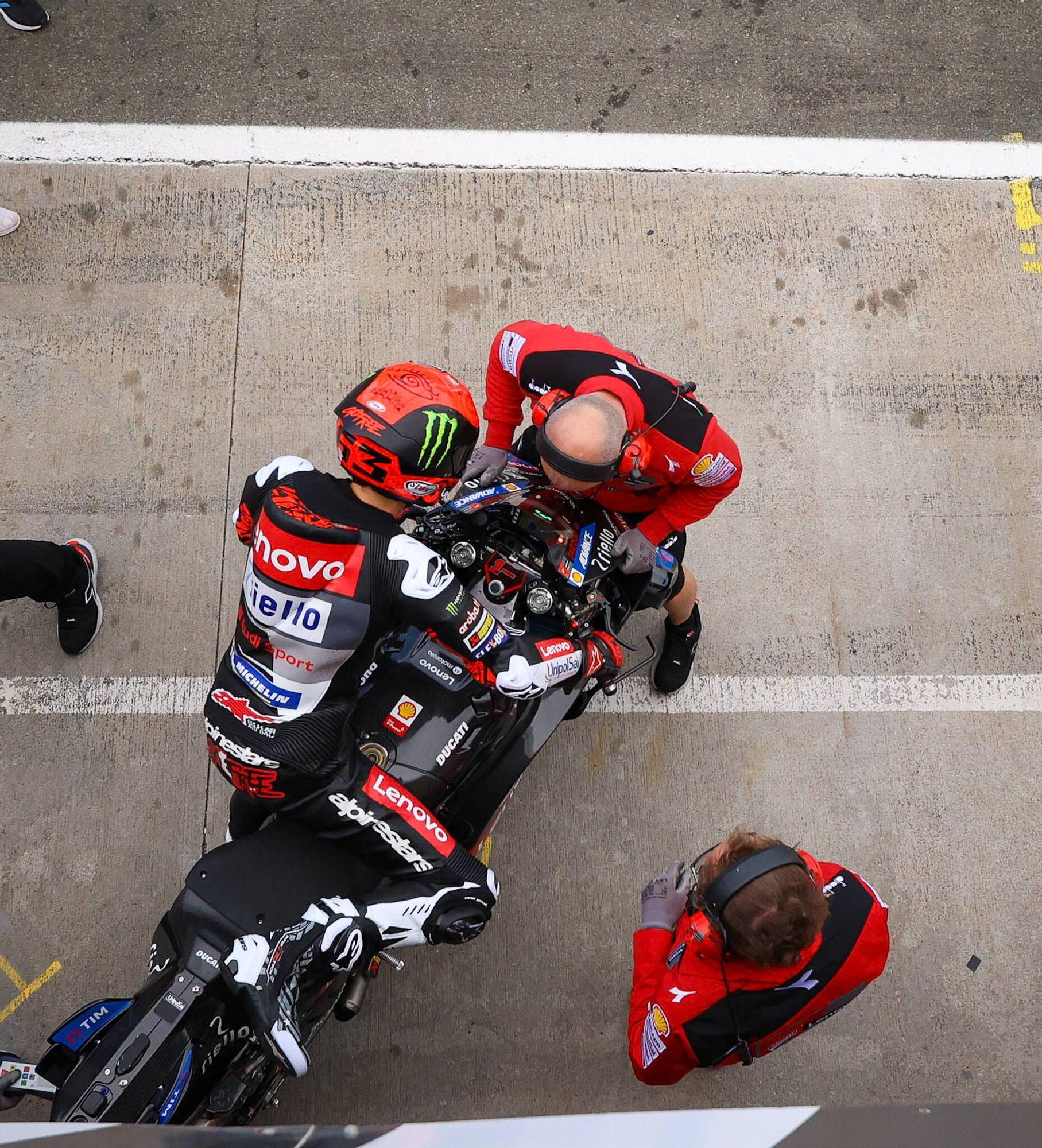 Primeras imágenes de Marc Márquez entrenando con la Ducati en Cheste