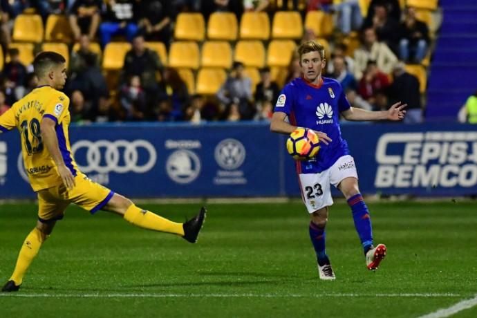 El partido entre el Alcorcón y el Real Oviedo, en imágenes