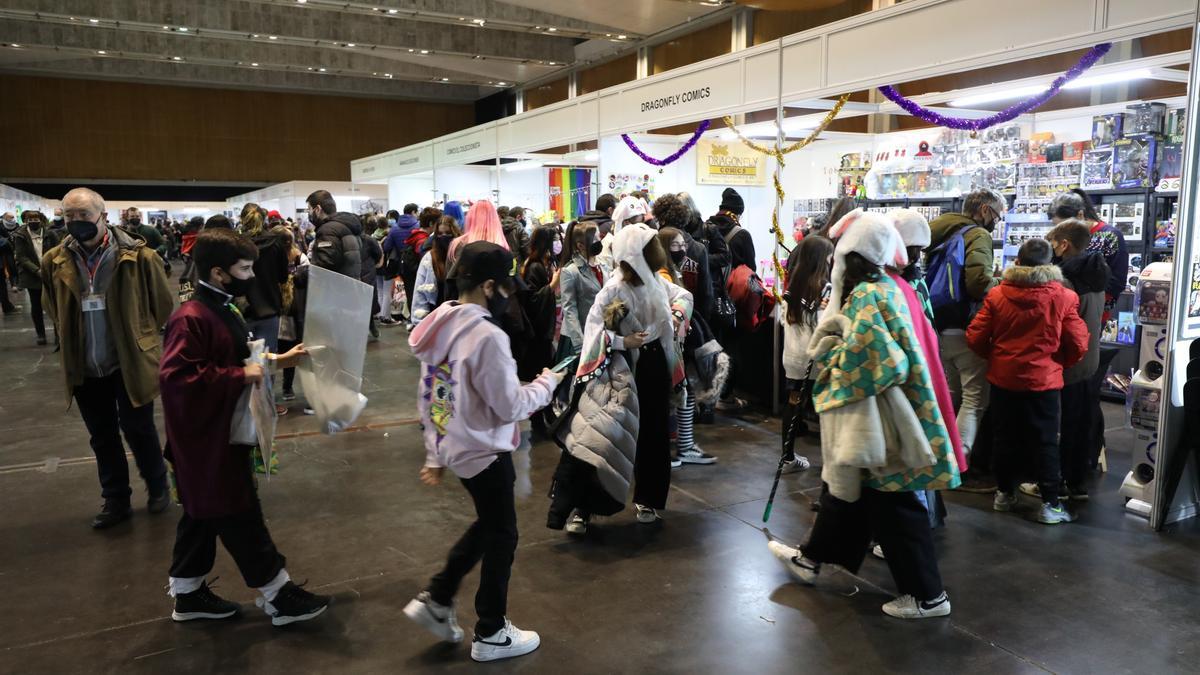 El Salón del cómic de Zaragoza se celebra en la sala Multiusos del Auditorio.