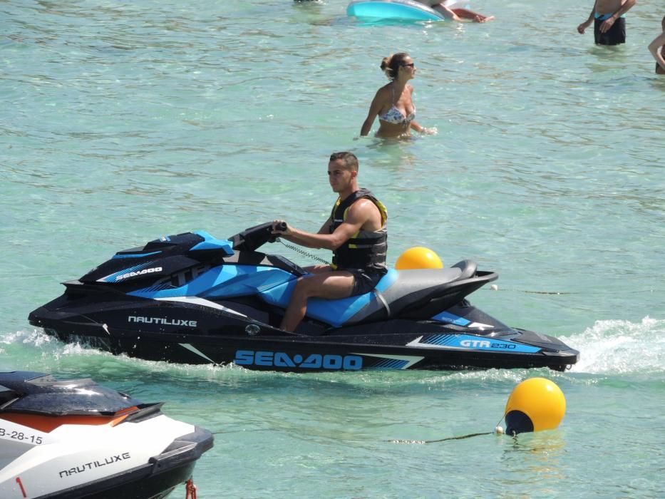 El futbolista Lucas Vázquez del Real Madrid elige Ibiza para celebrar su despedida de soletro.