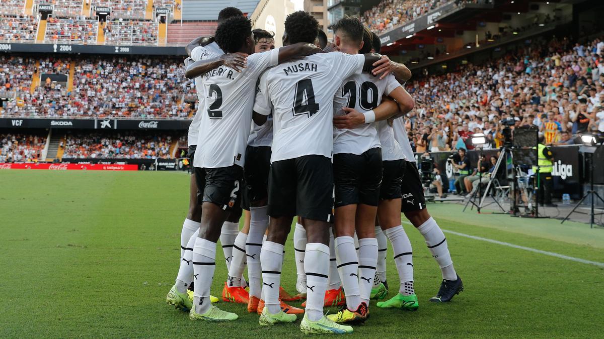 Multa Europa Valencia CF  El club se libra de pagar 20,4 millones de euros