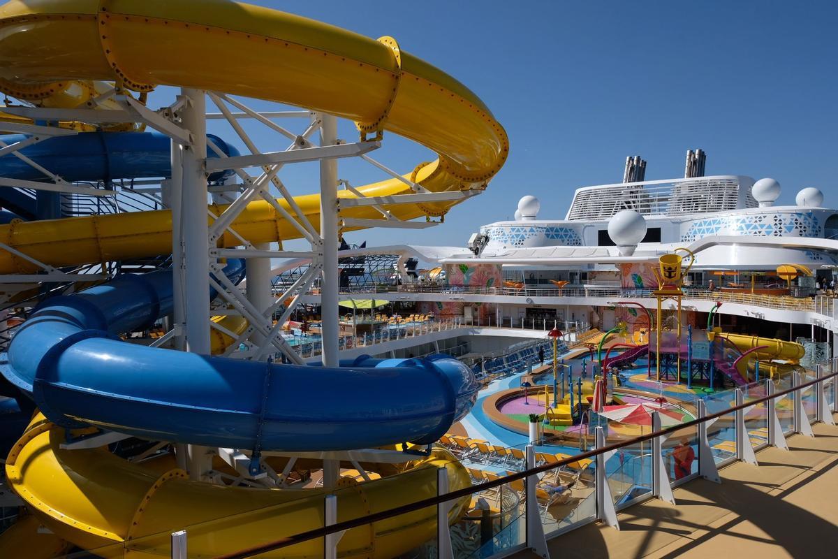 Parque acuático en la última planta del crucero