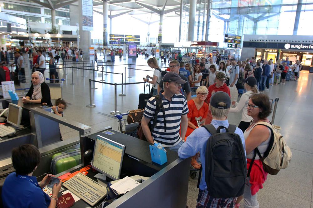 Operación salida en el aeropuerto de Málaga