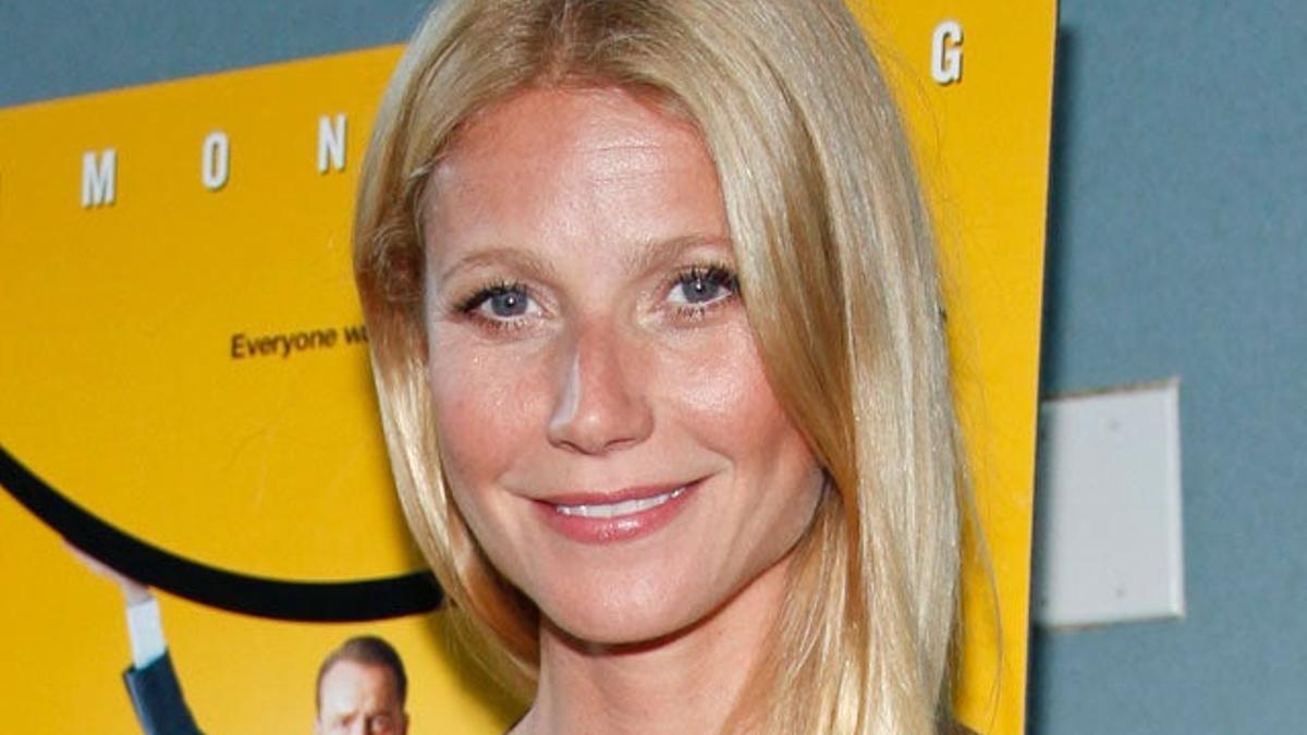Gwyneth Paltrow celebra sus 42 entre amigos