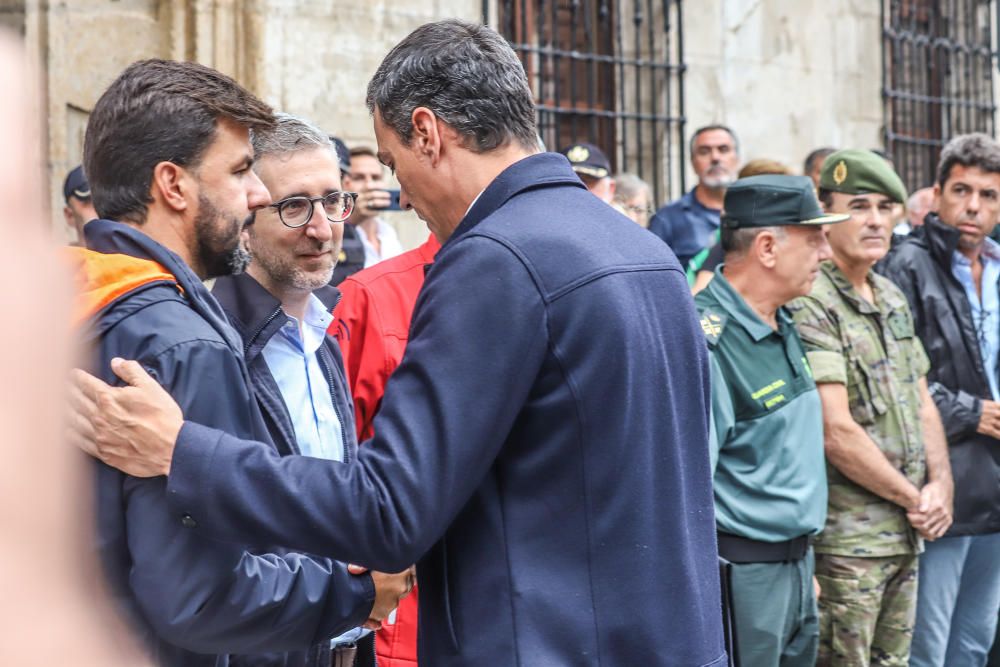 Gota fría en la Vega Baja: Pedro Sánchez, 10 minutos en Orihuela y sin hacer declaraciones.