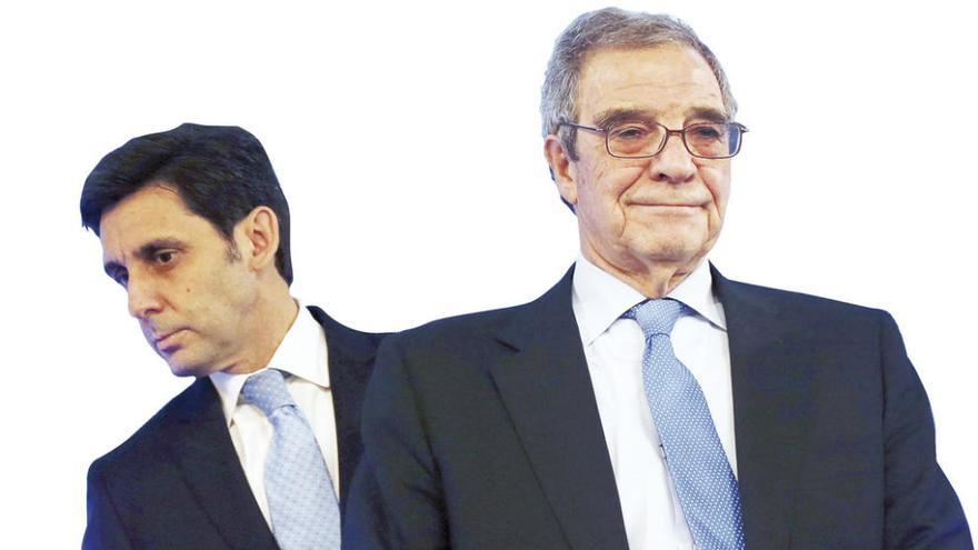 José María Álvarez-Pallete, a la izquierda, sucederá a César Alierta (derecha) en la presidencia de Telefónica. // Efe