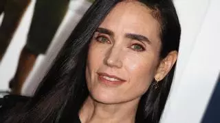 Anna Barba, maquilladora: “A partir de los 50, si tienes los ojos verdes, el lápiz más favorecedor suele ser el berenjena"