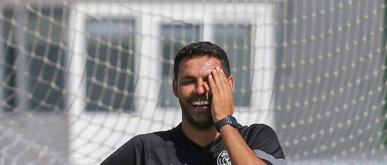 Javier Baraja sonríe durante un entrenamiento. | UDI