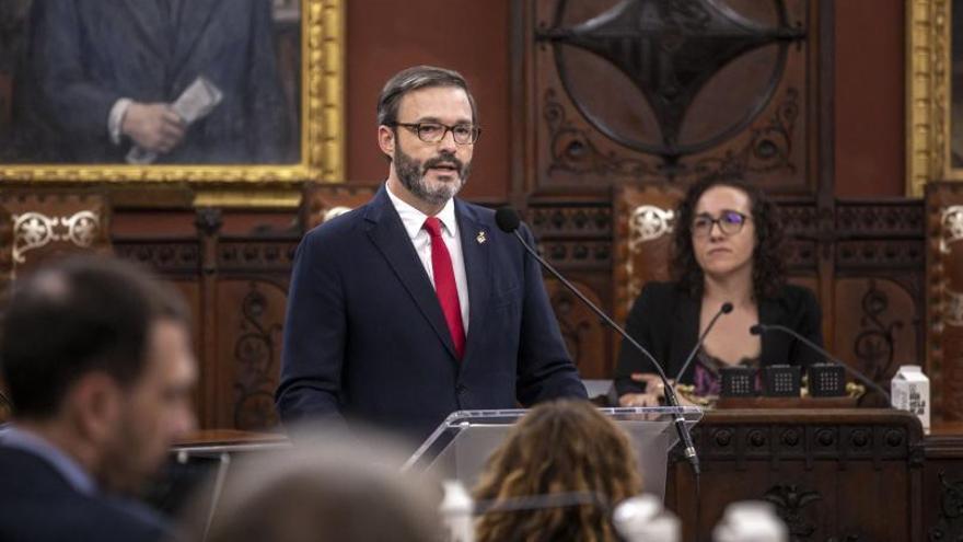 Bürgermeister von Palma de Mallorca verspricht mehr Steuern für leerstehende Wohnungen und gratis Busfahren für Jugendliche