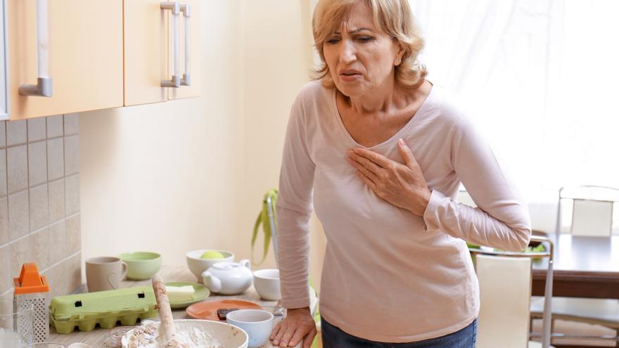 ¿Por qué el infarto es más mortal en las mujeres que en los hombres? Vea los síntomas