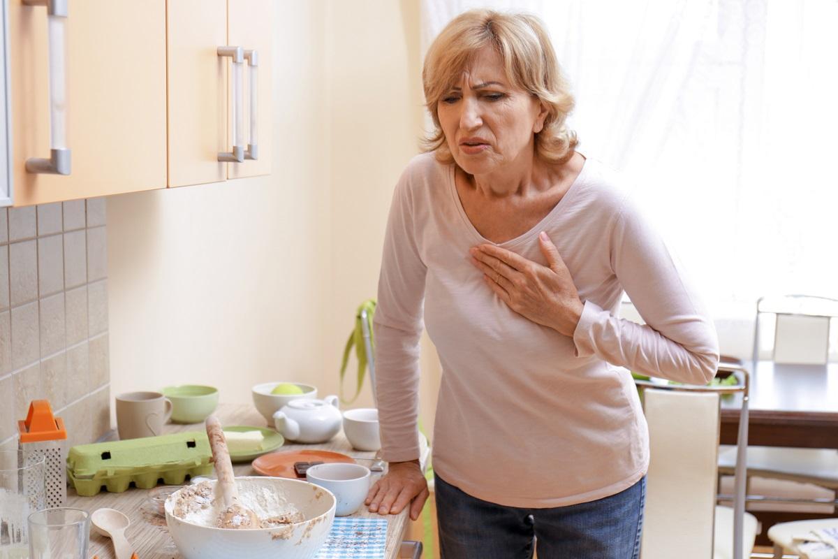 Las mujeres tienen más probabilidad de morir a causa de un infarto que los hombres.