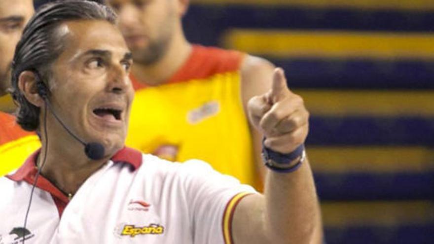 Sergio Scariolo, durante un entrenamiento con la selección española.