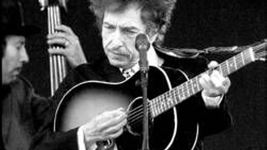 Bob Dylan incluye Mérida en su gira y cantará en la plaza de toros en verano