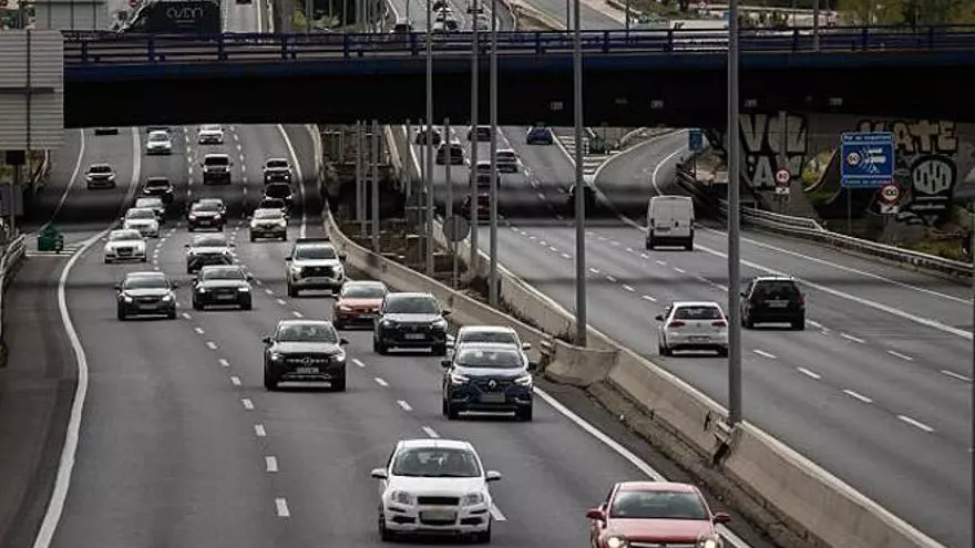 La DGT alerta sobre esta acción habitual entre los conductores que te puede costar una buena multa