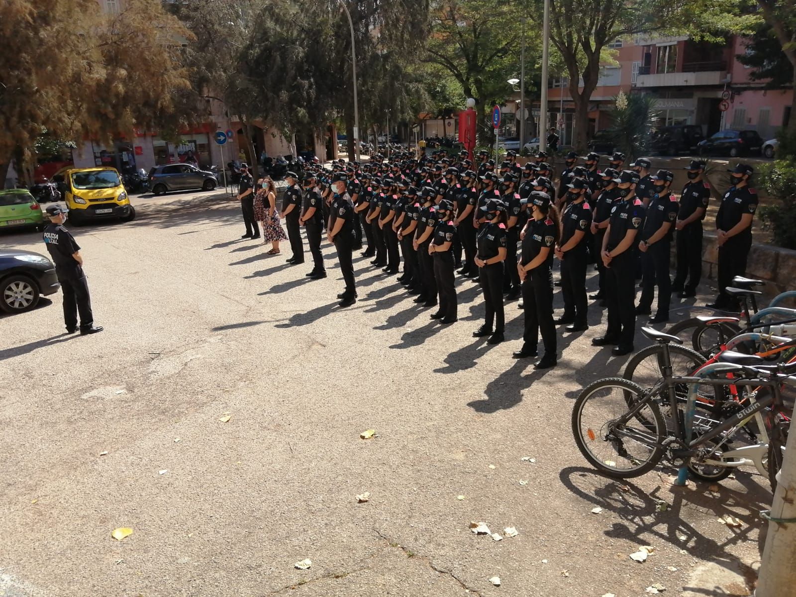 Presentan a un centenar de agentes en prácticas de la Policía Local de Palma