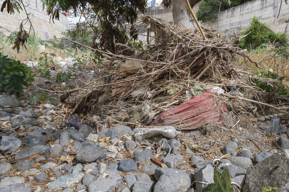 Destrozos de la borrasca Therese en el Guiniguada, cuatro meses después