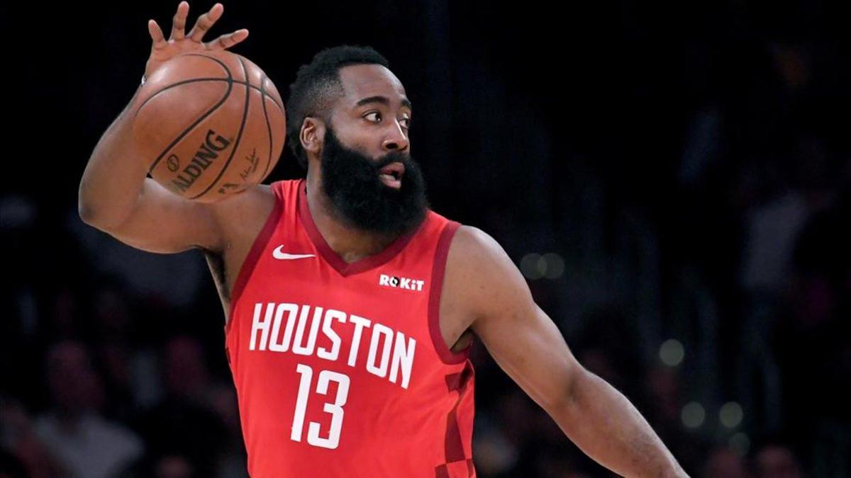 Harden se quedó en 28 puntos