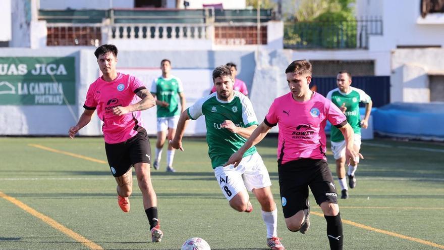 La UD Ibiza B gana la final pitiusa y mantiene vivo el sueño del ascenso a Tercera RFEF
