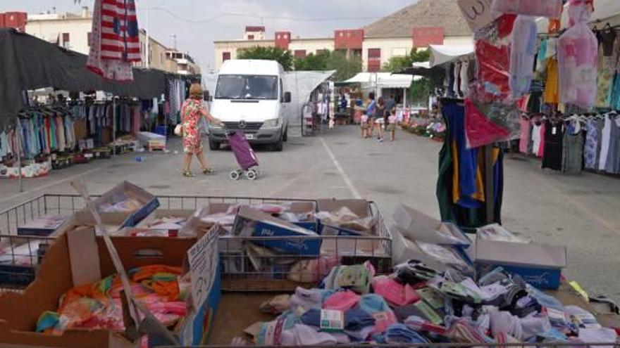 Una imagen del Mercado de los Martes, que languidece en Orihuela.