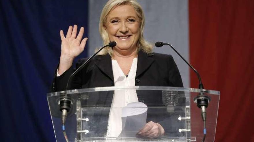 Marine Le Pen, celebrando ayer la victoria. // Efe