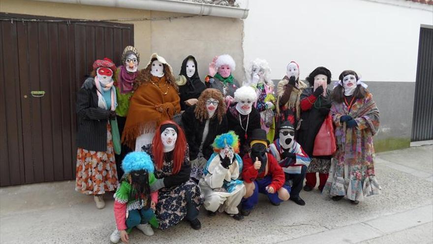 Los Jurramachos, charangas y carrozas, estrellas del Carnaval