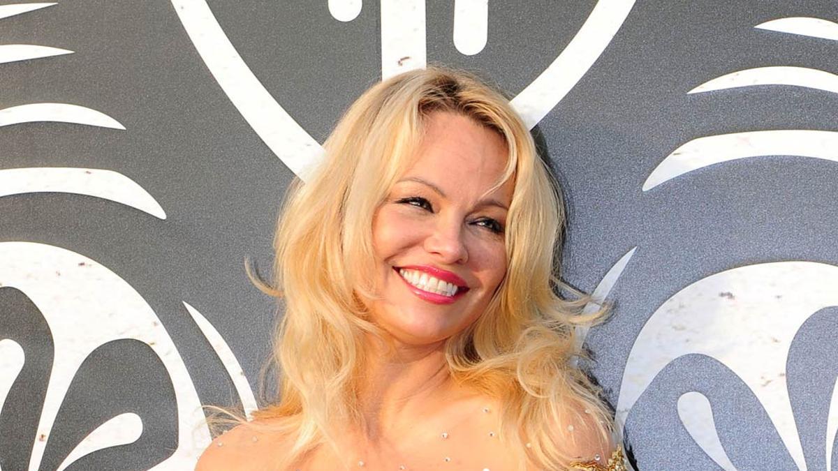 Un rito espiritual tiene la culpa de la última boda de Pamela Anderson