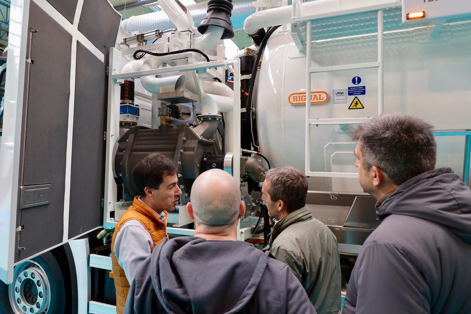 En imágenes | Smagua abre sus puertas en la Feria de Zaragoza con la visita de la ministra Aagesen