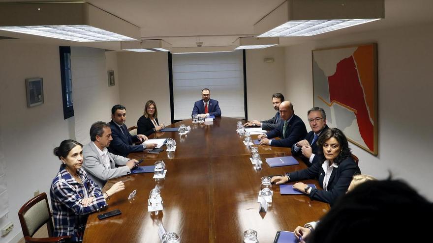 El Gobierno descarta rebajas y deducciones fiscales “generalizadas” en Asturias para 2024 y el Presupuesto autonómico crecerá un 6%