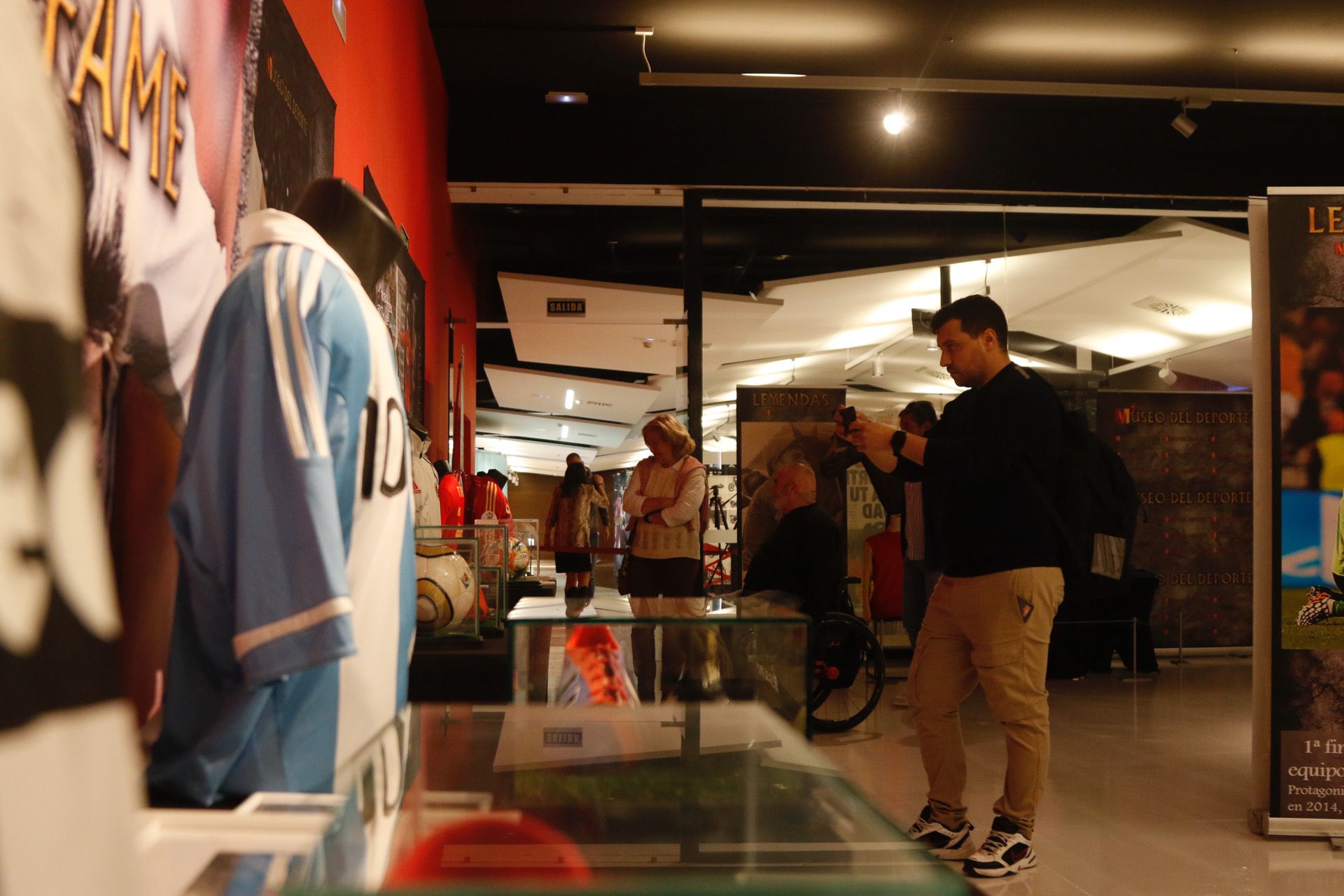 La exposición "Leyendas del Deporte", en imágenes