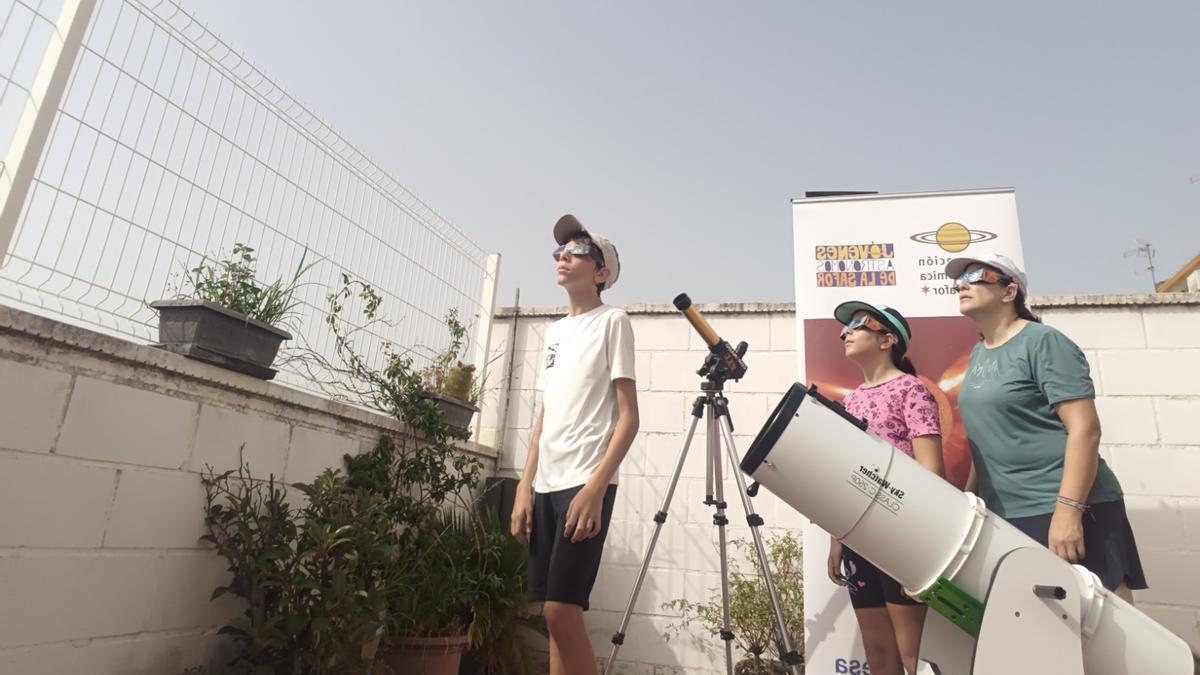 Uno de los ensayos realizados en la Safor para el eclipse del próximo 12 de agosto.