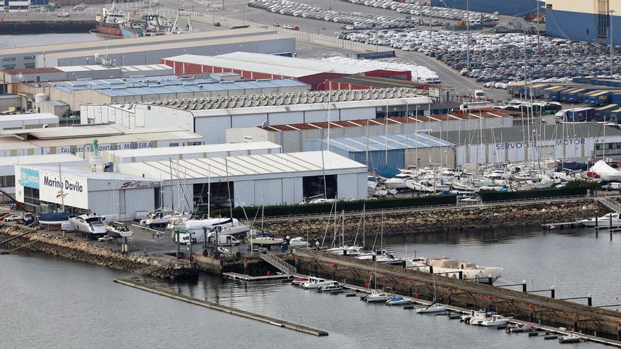 El accidente laboral ocurrió el miércoles en el muelle de reparaciones de Bouzas.