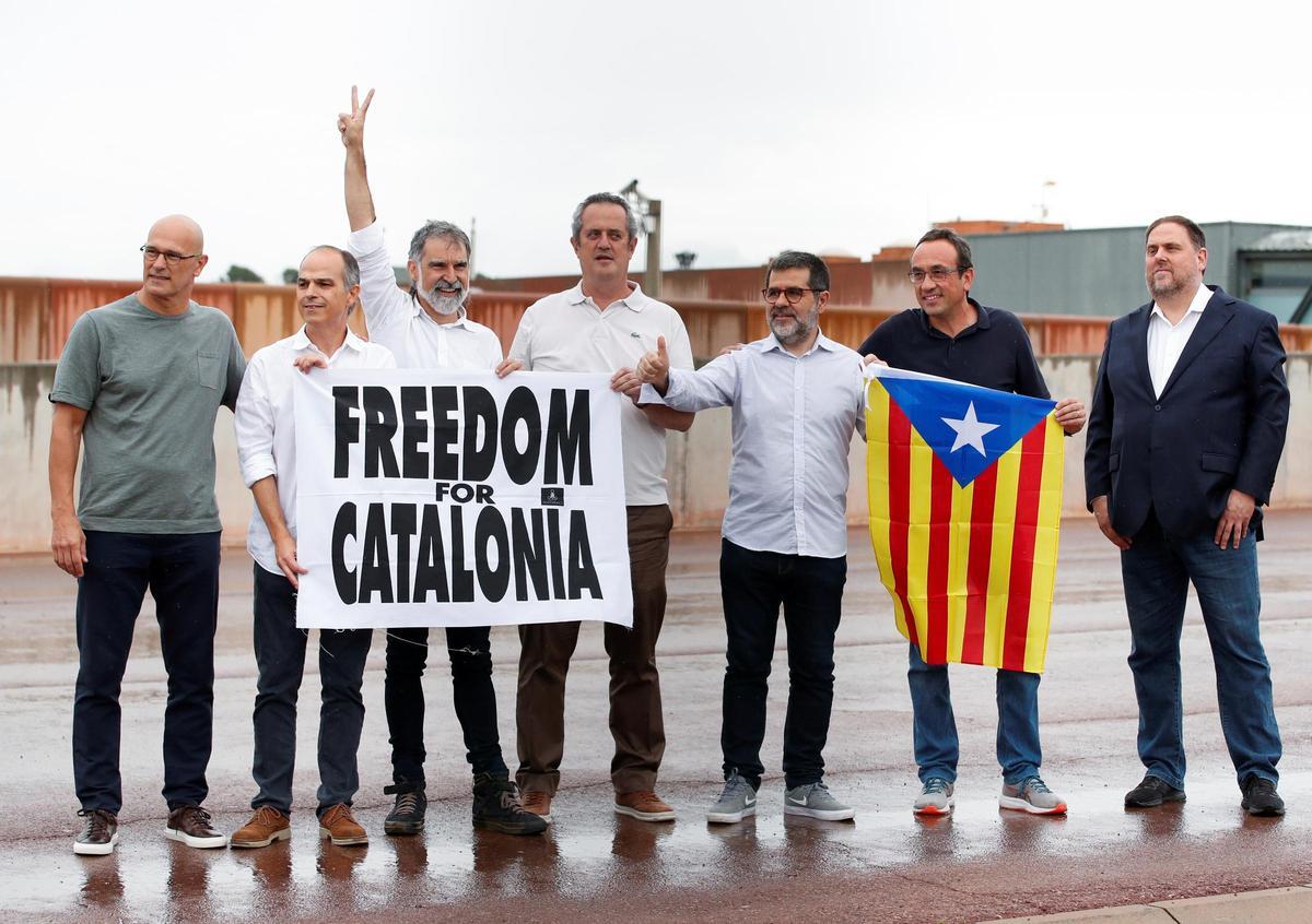 23/6/2021. Los condenados por el 'procés' salen de la cárcel tras ser indultados por el Gobierno.