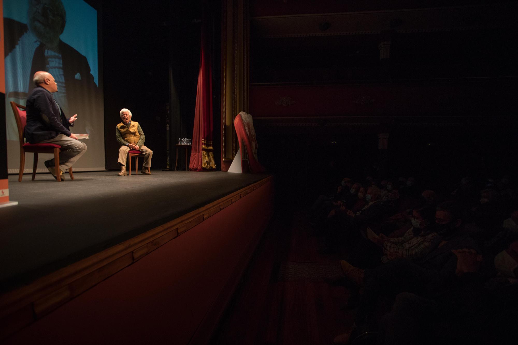 Encuentro cultural sobre Berlanga y las Fallas, organizado por Levante-EMV en el Teatro Talía.