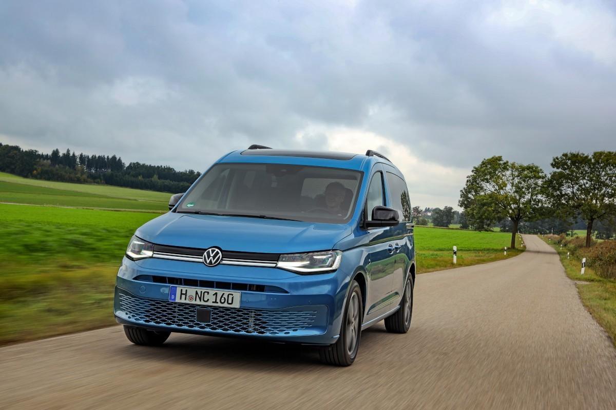 Volkswagen va por la quinta generación del Caddy.