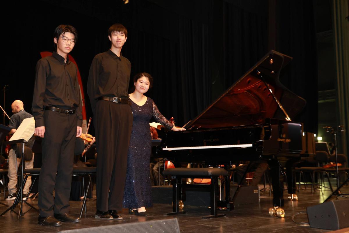 Vigo. Jacky Zhang, Hyo-Eun Park, y Yang Gao, finalistas del X Concurso de Piano de Vigo