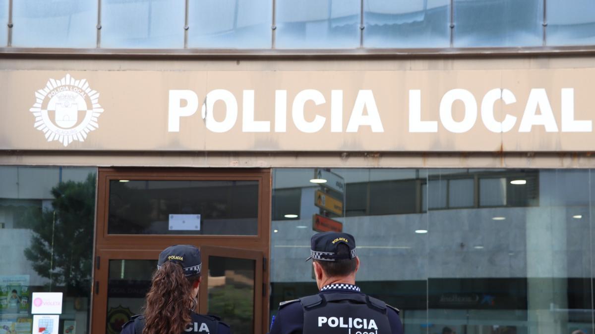 La rápida intervención de la Policía Local de Alaquàs evitó graves problemas en un accidentado en plena calle.