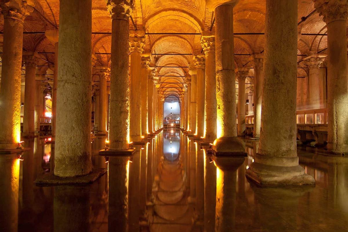 Cisterna Basílica de Estambul, Turquía