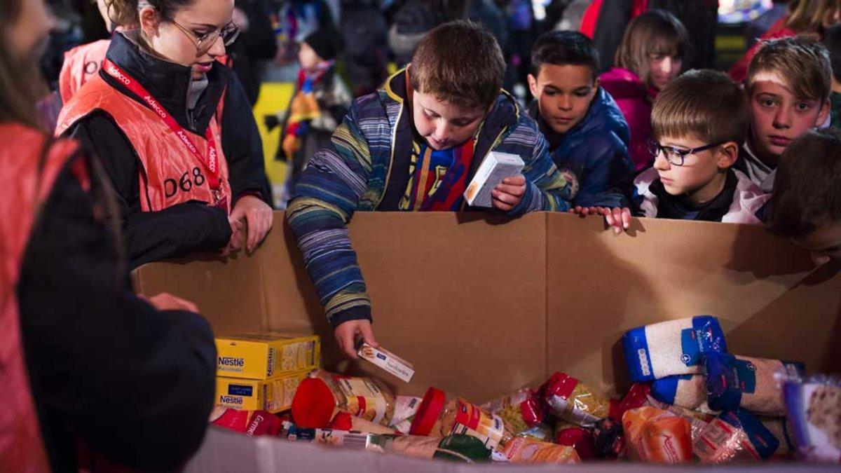 Durante los últimos años, la Confederación ha ayudado al Banc dels Aliments mediante la Diada del Soci Solidari