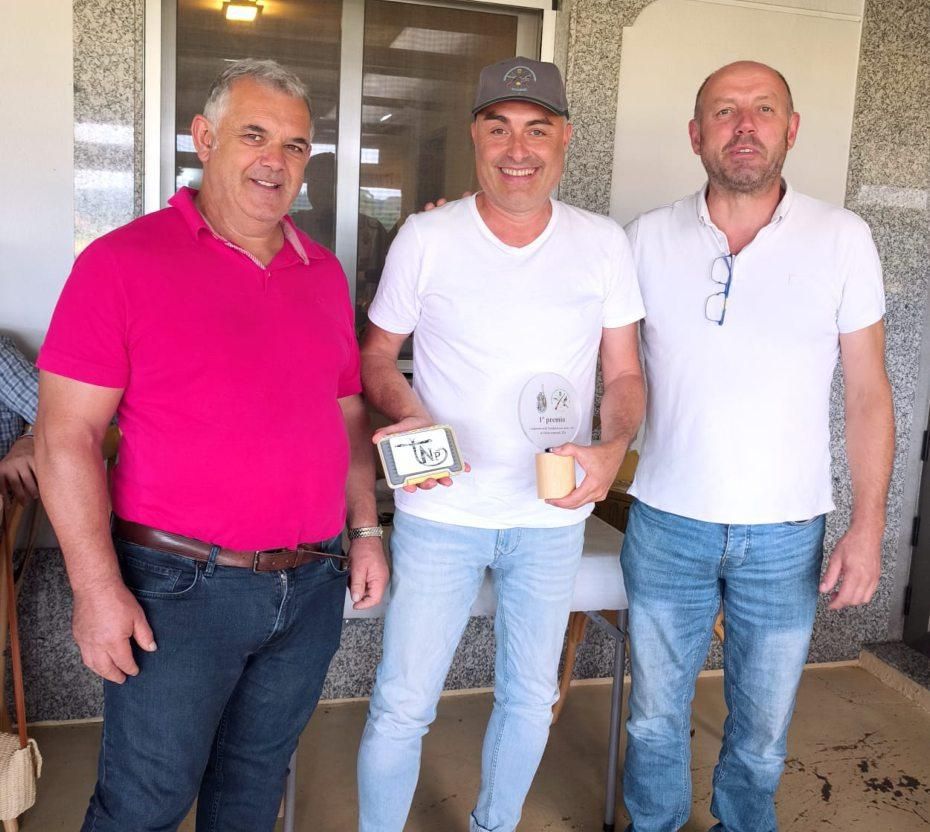 Lázaro Benítez gana el torneo de captura y suelta en Deza y Toxa