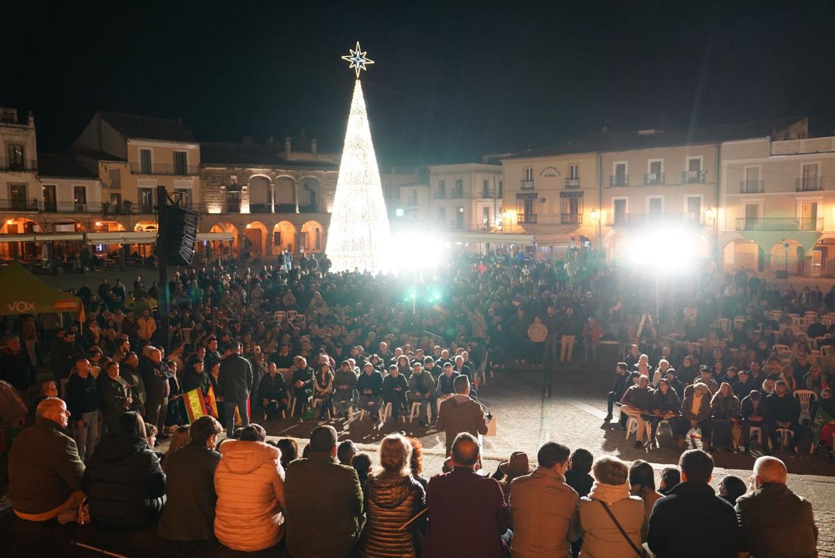"El mérito de Vox no es de sus dirigentes sino de sus compradores"