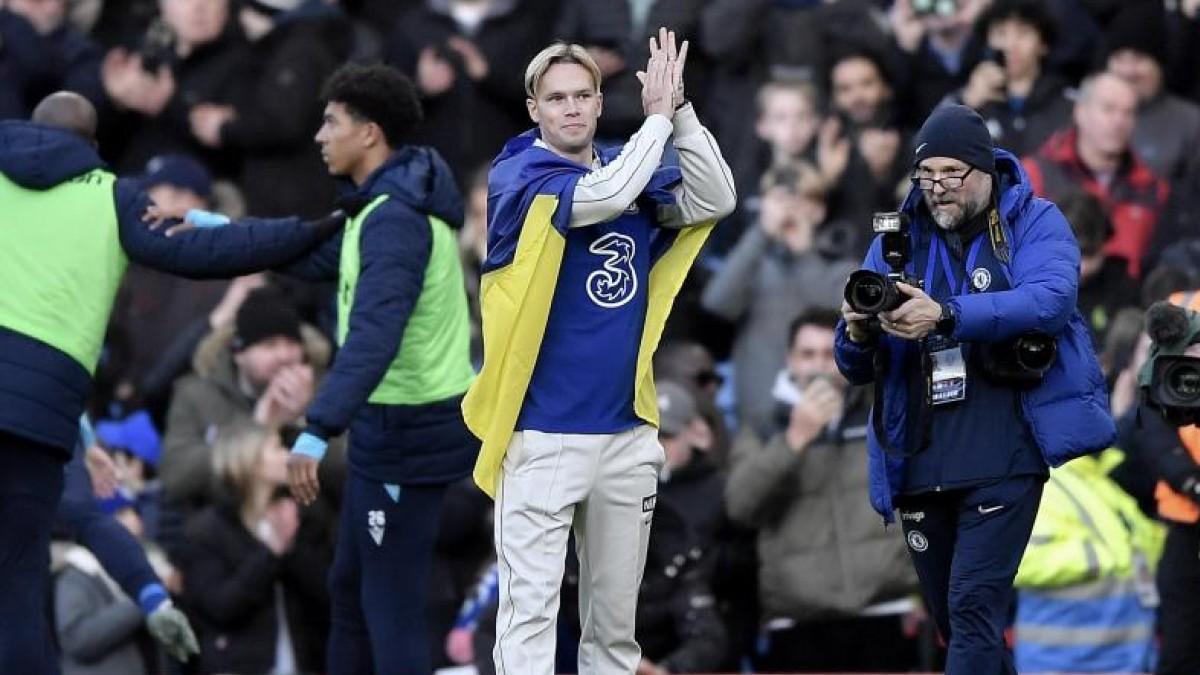 Mudryk (2023). El Chelsea pagó 70 millones de euros + 13 en variables al Shakhtar para hacerse con los servicios del joven delantero ucraniano. Su aterrizaje en Stamford Bridge no fue muy bueno, ya que ha tardado 24 partidos en hacer su primer gol con el equipo inglés, pero parece que en los últimos meses, Mudryk ha conseguido por fin adaptarse a su nuevo club tras cosechar buenas actuaciones.