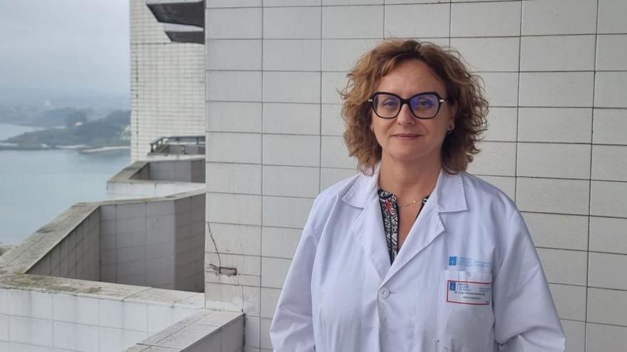 La doctora María José Pereira Rodríguez, en el Hospital Universitario de A Coruña (Chuac).  | // LOC